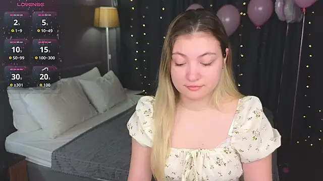 Angel  Grace online show from April 4, 2026, 1:45 am