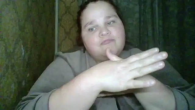 Snapshot of RoseMila20 chatting on February 23, 2026, 10:32 pm RoseMila20 online show from February 23, 2026, 10:32 pm