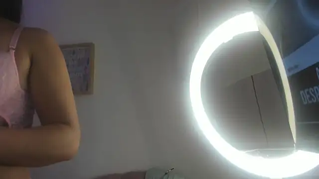 Snapshot of Zara_Cardona chatting on January 8, 2026, 11:16 am Zara Cardona online show from January 8, 2026, 11:16 am