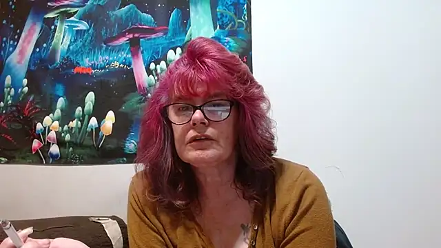 ladylavende3 online show from October 27, 2025, 3:07 am