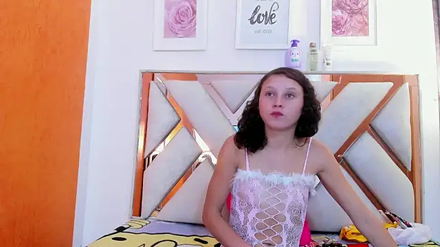 SalomeWilson online show from March 25, 2026, 7:13 pm