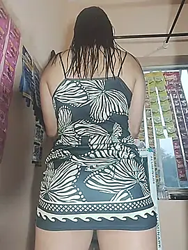 Snapshot of Lara_queenxxx chatting on March 11, 2026, 11:48 am Lara queenxxx online show from March 11, 2026, 11:48 am