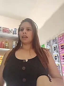 Snapshot of Lara_queenxxx chatting on April 11, 2026, 12:29 am Lara queenxxx online show from April 11, 2026, 12:29 am