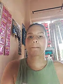 Snapshot of Lara_queenxxx chatting on March 10, 2026, 1:37 pm Lara queenxxx online show from March 10, 2026, 1:37 pm