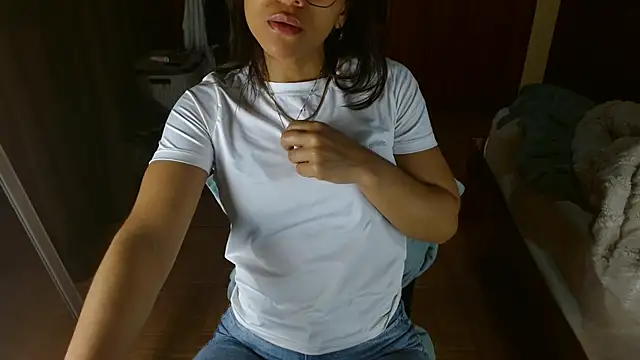 Snapshot of jossypb chatting on April 3, 2026, 3:24 am jossypb online show from April 3, 2026, 3:24 am