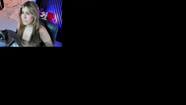 Snapshot of Ariablakee chatting on February 7, 2026, 9:45 pm Ariablakee online show from February 7, 2026, 9:45 pm