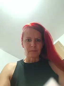 cintia love online show from May 17, 2026, 7:14 pm