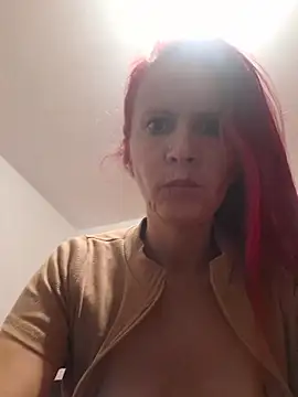 cintia love online show from May 22, 2026, 8:51 pm