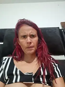 cintia love online show from March 18, 2026, 10:10 pm