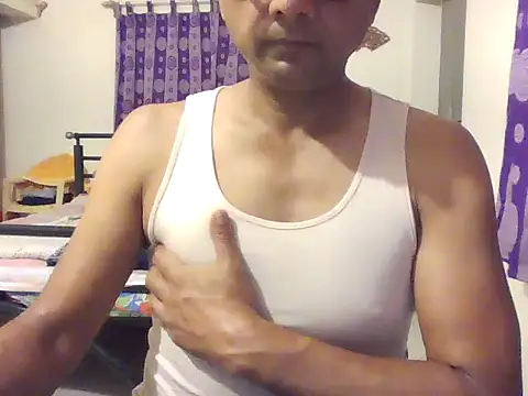 Snapshot of Moh-Moksha chatting on May 11, 2026, 4:15 pm Moh-Moksha online show from May 11, 2026, 4:15 pm