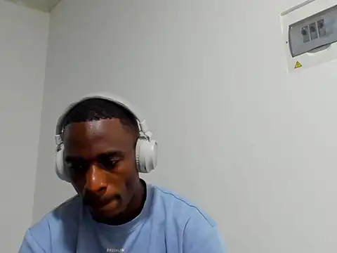 Snapshot of choppa_bbc chatting on January 14, 2026, 4:05 am choppa bbc online show from January 14, 2026, 4:05 am