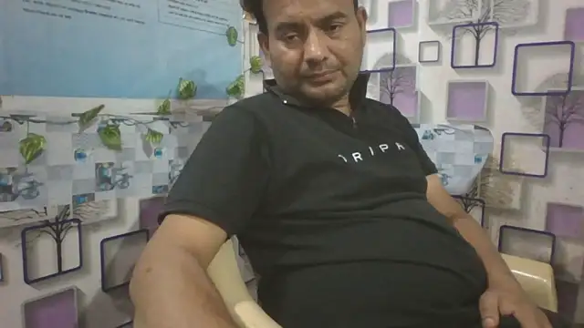 Snapshot of KUMA_500 chatting on February 23, 2026, 1:44 pm KUMA 500 online show from February 23, 2026, 1:44 pm