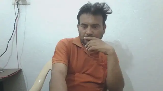 Snapshot of KUMA_500 chatting on March 8, 2026, 2:42 pm KUMA 500 online show from March 8, 2026, 2:42 pm