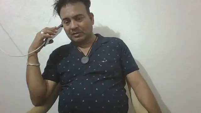 Snapshot of KUMA_500 chatting on April 12, 2026, 12:52 pm KUMA 500 online show from April 12, 2026, 12:52 pm