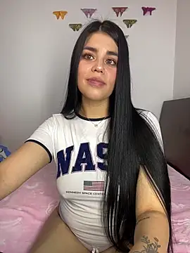 sophyy white online show from February 11, 2026, 10:20 pm