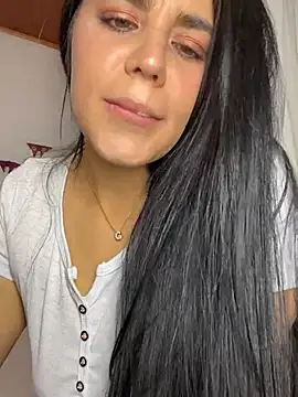 sophyy white online show from June 2, 2026, 5:29 am