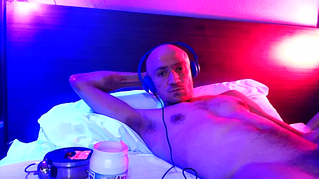 Snapshot of cloudyplay661 chatting on May 5, 2026, 2:53 pm cloudyplay661 online show from May 5, 2026, 2:53 pm
