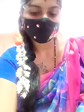 Tamil Hot Anu online show from April 4, 2026, 7:42 pm