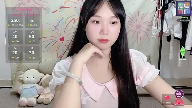 xiaoguai99 online show from June 27, 2026, 1:28 pm