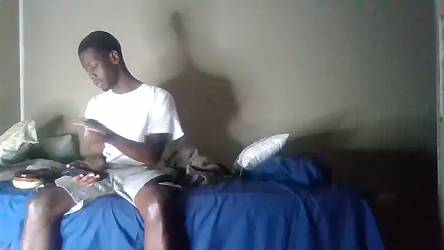 Snapshot of Quuwavve chatting on March 13, 2026, 9:25 am Quuwavve online show from March 13, 2026, 9:25 am