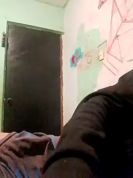 Snapshot of cass2107 chatting on January 14, 2026, 9:35 am cass2107 online show from January 14, 2026, 9:35 am