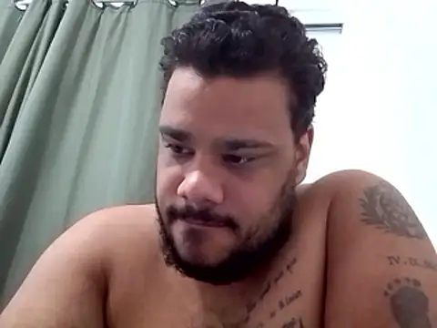 Snapshot of luizfer2026 chatting on January 7, 2026, 11:04 am luizfer2026 online show from January 7, 2026, 11:04 am