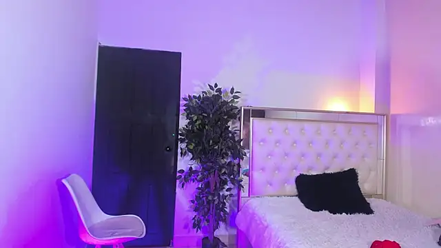 Im FelixHunter online show from April 12, 2026, 11:24 am