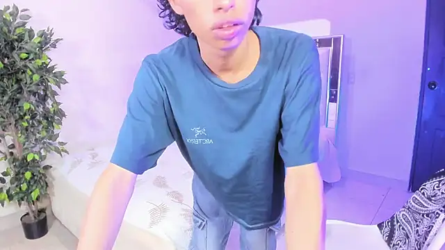 Snapshot of Im_FelixHunter chatting on January 7, 2026, 2:11 pm Im FelixHunter online show from January 7, 2026, 2:11 pm