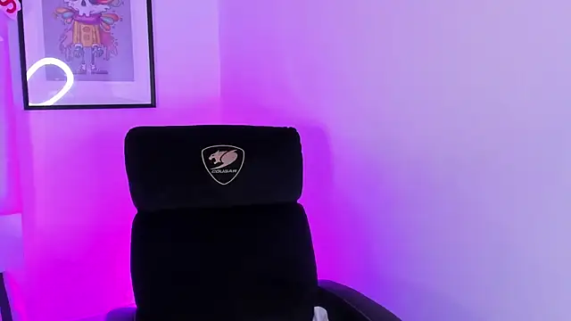 Snapshot of soffy_hilltom chatting on February 14, 2026, 11:43 am soffy hilltom online show from February 14, 2026, 11:43 am