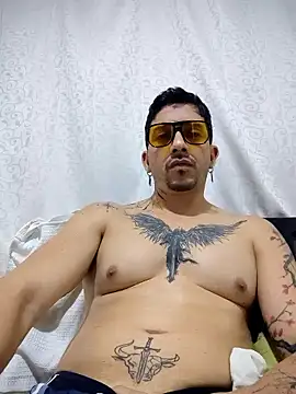 MrWolfHot online show from January 13, 2026, 4:38 am