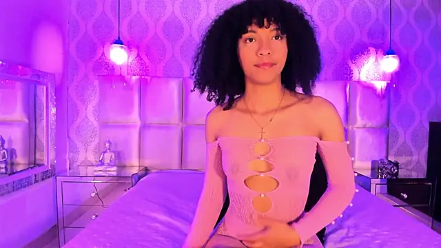 Snapshot of KendallWiings chatting on February 17, 2026, 4:21 am KendallWiings online show from February 17, 2026, 4:21 am