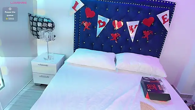 Snapshot of Hannah_andrews chatting on February 13, 2026, 11:54 am Hannah andrews online show from February 13, 2026, 11:54 am