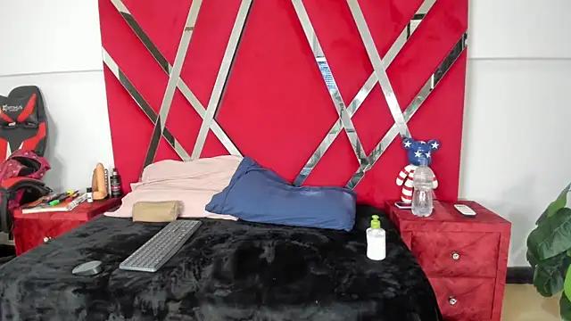 aishaxht online show from March 25, 2026, 9:14 pm