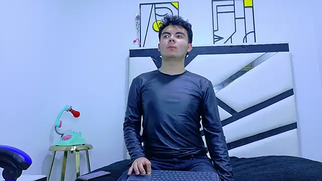 ANDREW VERSB online show from January 7, 2026, 7:41 pm