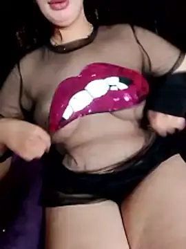 Snapshot of charmoutak_nada chatting on February 12, 2026, 10:04 am charmoutak nada online show from February 12, 2026, 10:04 am