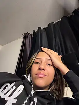 vicky bass  online show from June 16, 2026, 2:55 am