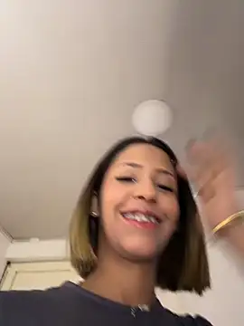 vicky bass  online show from June 6, 2026, 1:22 am