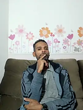 Snapshot of moreno_alpha_br chatting on June 2, 2026, 1:05 am moreno alpha br online show from June 2, 2026, 1:05 am