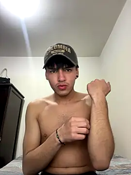 ErickRojass3 online show from January 8, 2026, 2:06 am