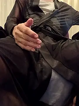 Snapshot of DucesWild23 chatting on February 12, 2026, 4:34 am DucesWild23 online show from February 12, 2026, 4:34 am