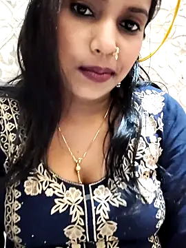 Snapshot of SA-K-SHI chatting on February 5, 2026, 6:04 pm SA-K-SHI online show from February 5, 2026, 6:04 pm