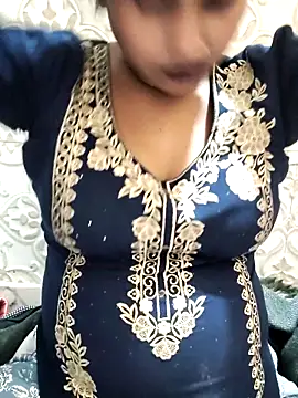 Snapshot of SA-K-SHI chatting on February 10, 2026, 5:23 pm SA-K-SHI online show from February 10, 2026, 5:23 pm