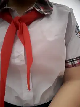 Snapshot of lina_loveee chatting on April 13, 2026, 10:30 am lina loveee online show from April 13, 2026, 10:30 am