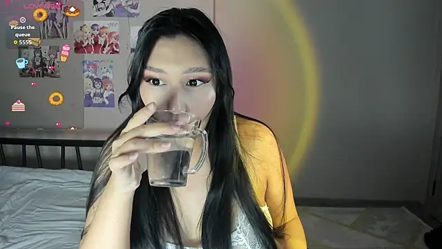 Snapshot of yunami__chan chatting on February 1, 2026, 1:20 pm yunami chan online show from February 1, 2026, 1:20 pm