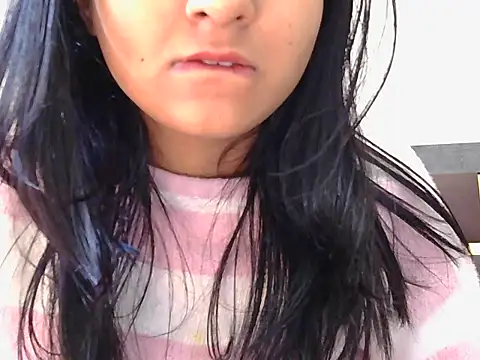 Snapshot of hina_001 chatting on January 11, 2026, 8:43 am hina 001 online show from January 11, 2026, 8:43 am