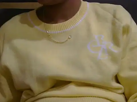 Snapshot of hina_001 chatting on January 13, 2026, 1:37 pm hina 001 online show from January 13, 2026, 1:37 pm