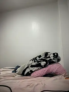 diosa cristal  online show from March 10, 2026, 3:32 am