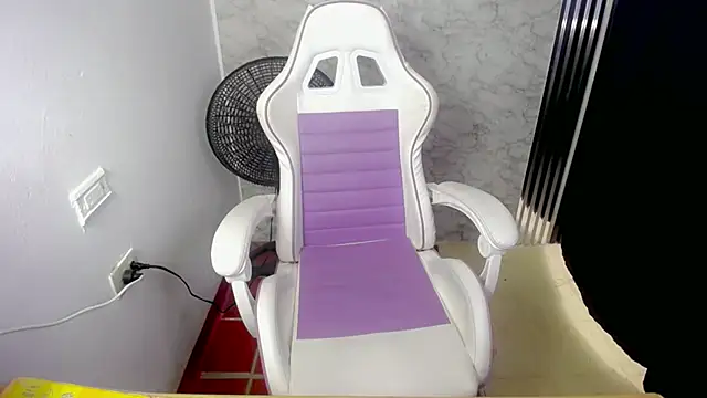 Scarleta01 online show from January 8, 2026, 12:22 pm