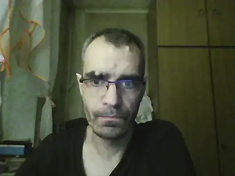 Snapshot of Gattuzoman85 chatting on March 3, 2026, 9:33 pm Gattuzoman85 online show from March 3, 2026, 9:33 pm