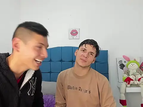 Snapshot of CoupleFire_ chatting on January 9, 2026, 9:55 pm CoupleFire online show from January 9, 2026, 9:55 pm